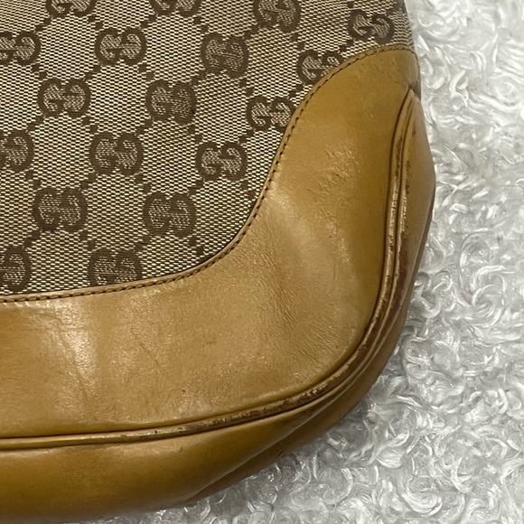 Vintage Gucci Jackie Bag Leather and Gold Hardware - Picture 6 of 16